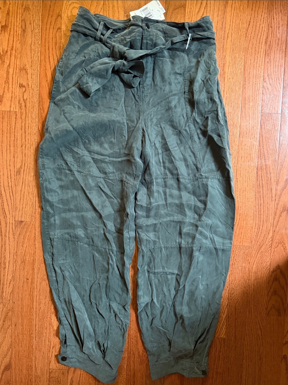 NWT Johnny Was - Pete & Greta.  Olive Green Relaxed Trousers with Tie Belt